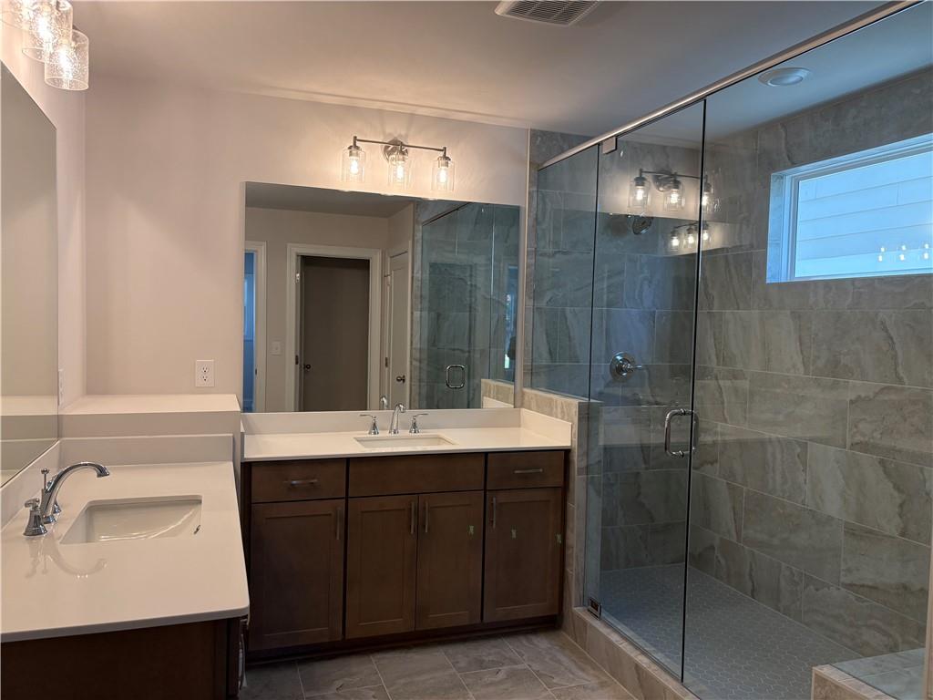 939 Crestmanor Drive