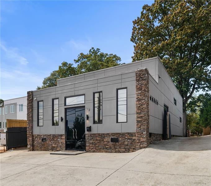 175 Moreland Avenue SE