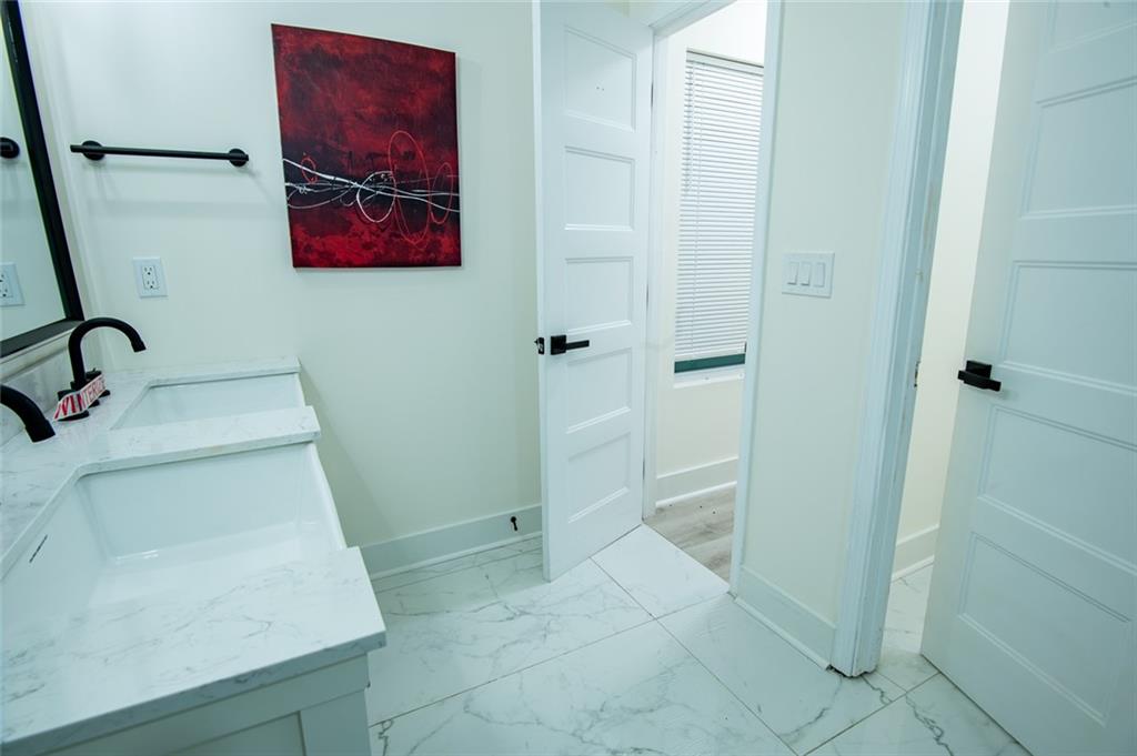 1330 Lockwood Drive, Atlanta, Georgia image 14