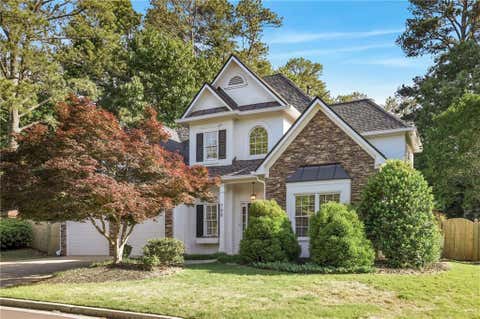 Homes For Sale - 700 Orchard Court<br/> Atlanta, GA 30328