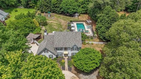 Photo of 4135 Creekwood Drive, Cumming, GA 30041 (MLS # 7654313)