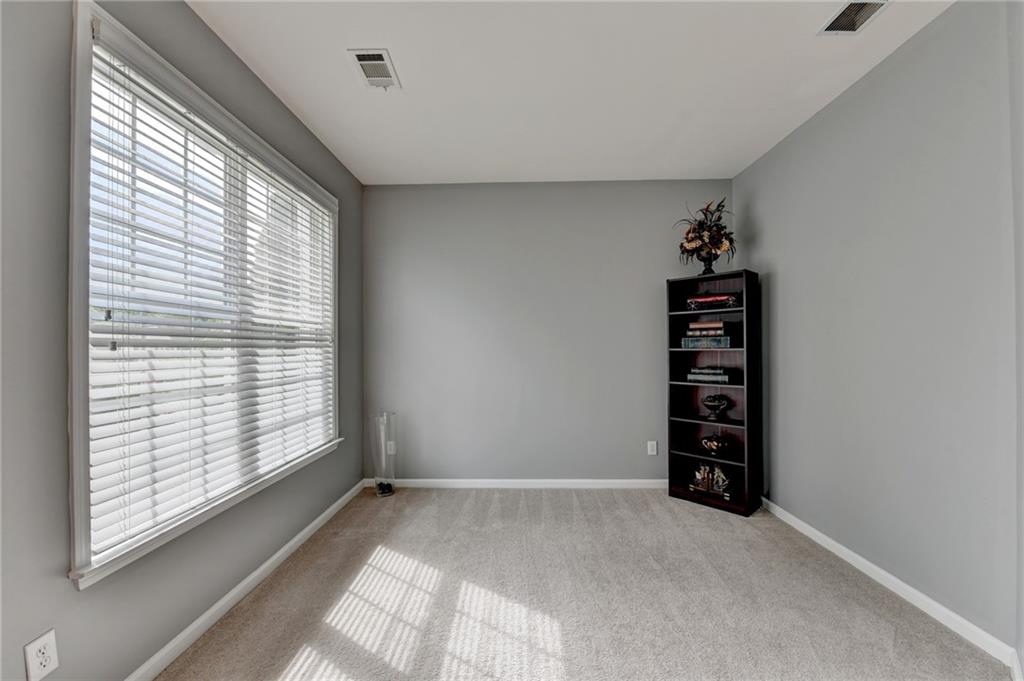450 Hillingdon Way