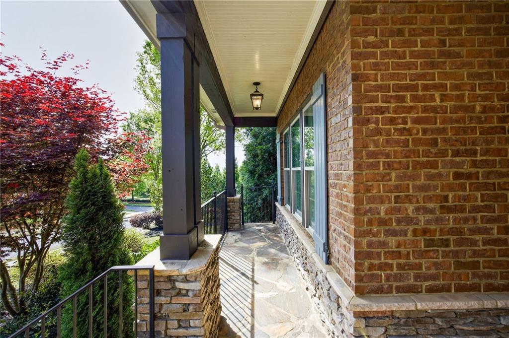 203 Laurel Vista Drive