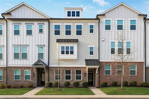 Townhouse For Sale - 377 Danville Avenue<br/> Suwanee, GA 30024