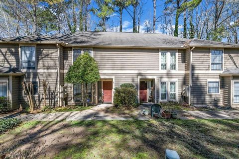Townhouse For Sale - 3043 Steeplechase Dr<br/> Alpharetta, GA 30004