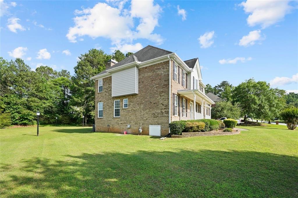327 Awendaw Circle, Ellenwood, Georgia image 2