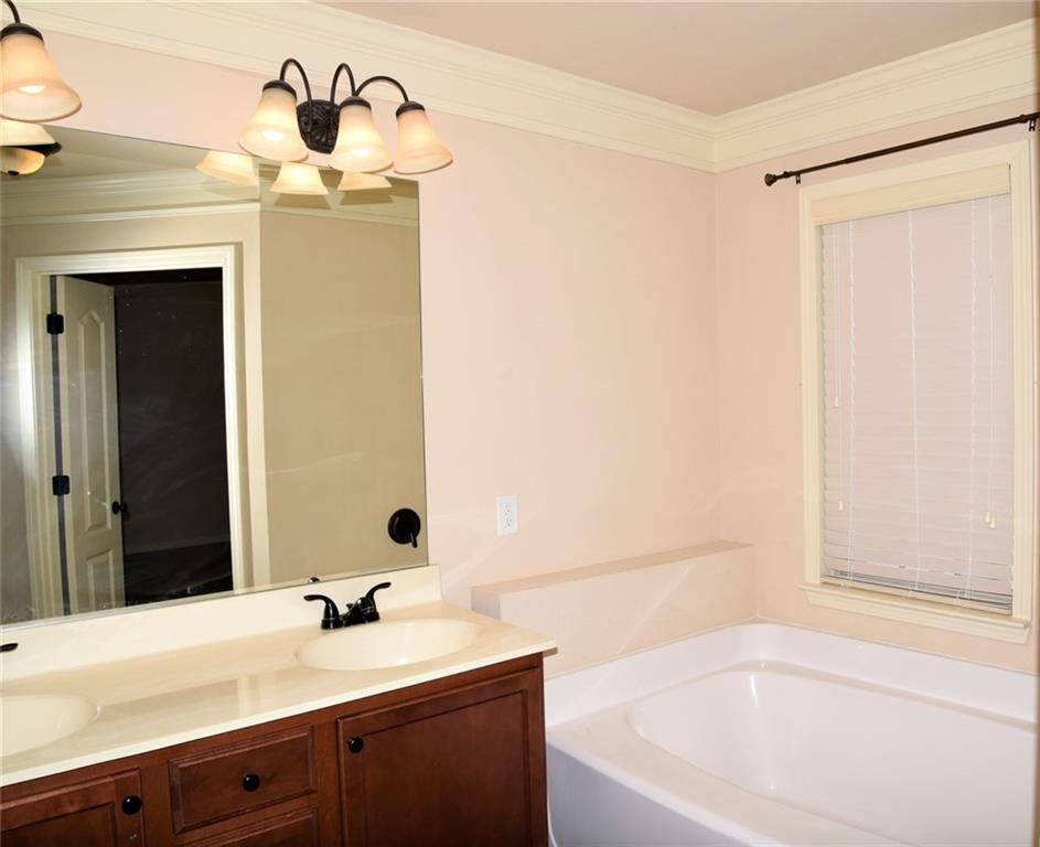 3356 Sardis Bend Drive, Buford, Georgia image 32
