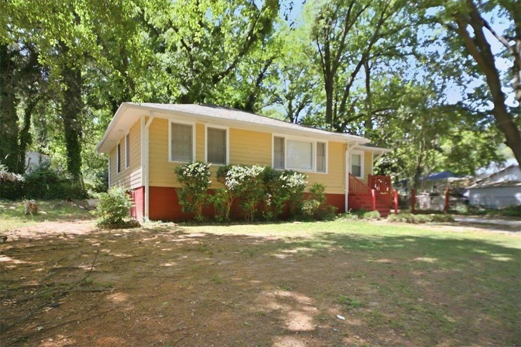 2421 Spring Garden Drive SW