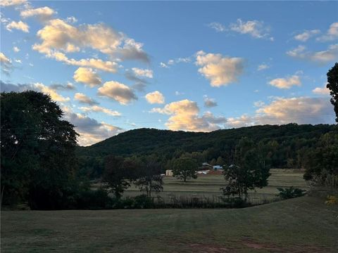 A home in Lula