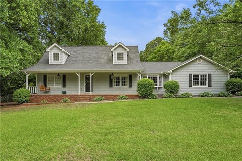 Photo of 2134 E Cherokee Drive, Woodstock, GA 30188 (MLS # 7768401)