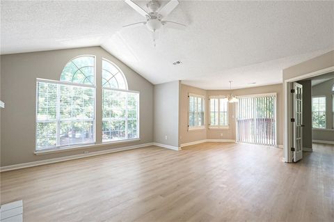 Condo For Rent - 901 Wentworth Court<br/> Alpharetta, GA 30022