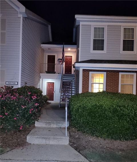 Condo For Sale - 7036 Somerset Circle<br/> Alpharetta, GA 30004