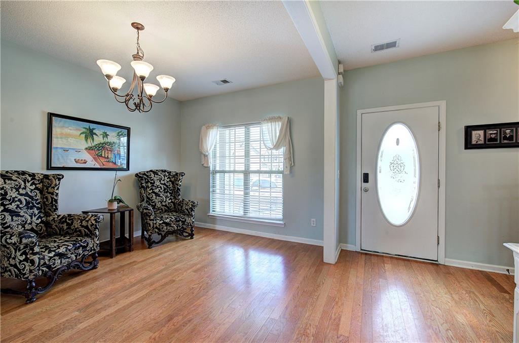 21 Hamil Court NW