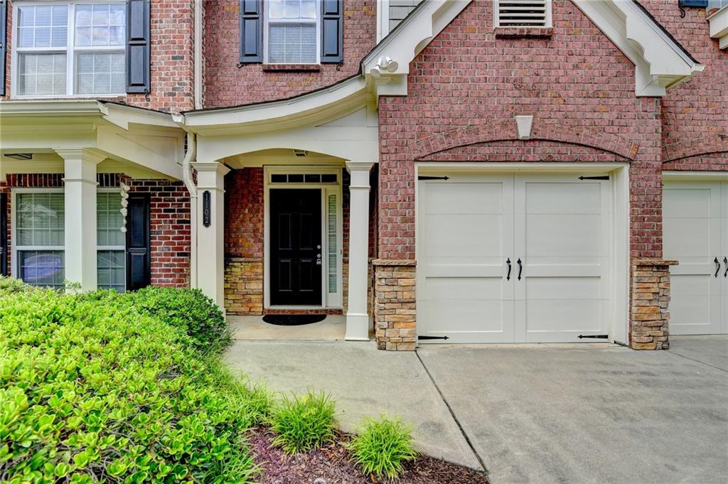 1102 Lexington Drive