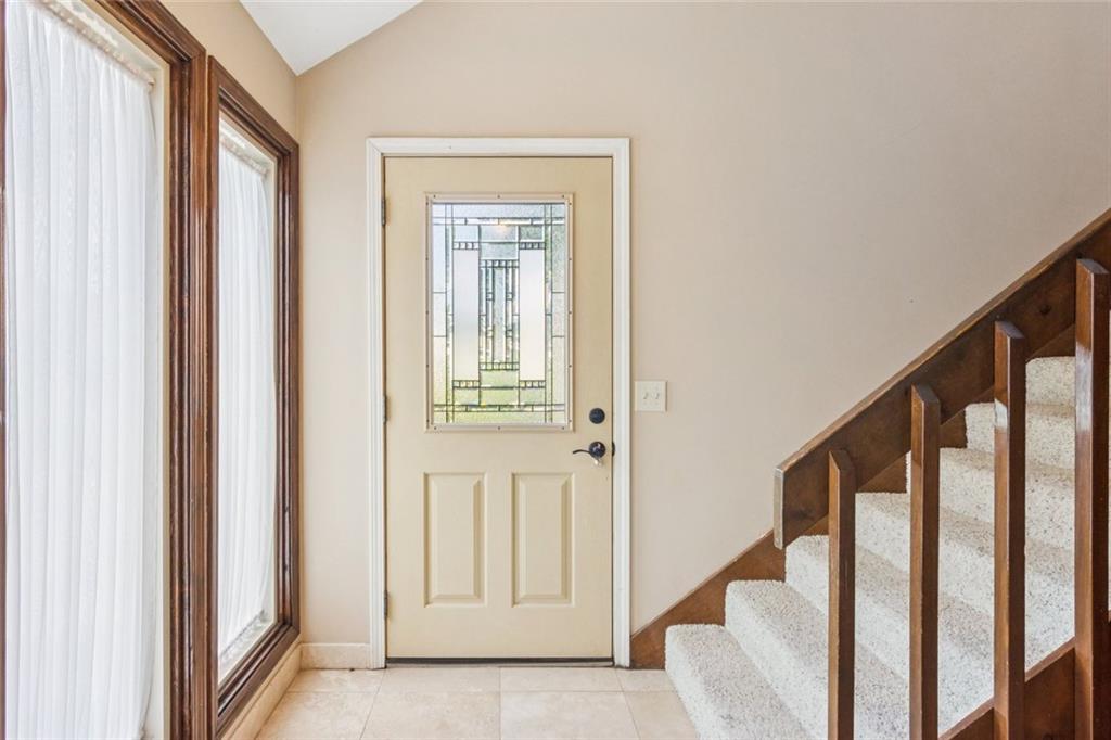 1616 Maple Ridge Drive