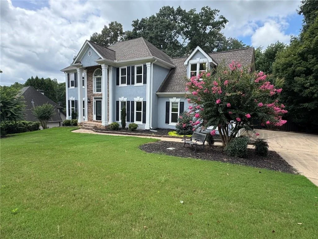 1039 Avery Creek Drive