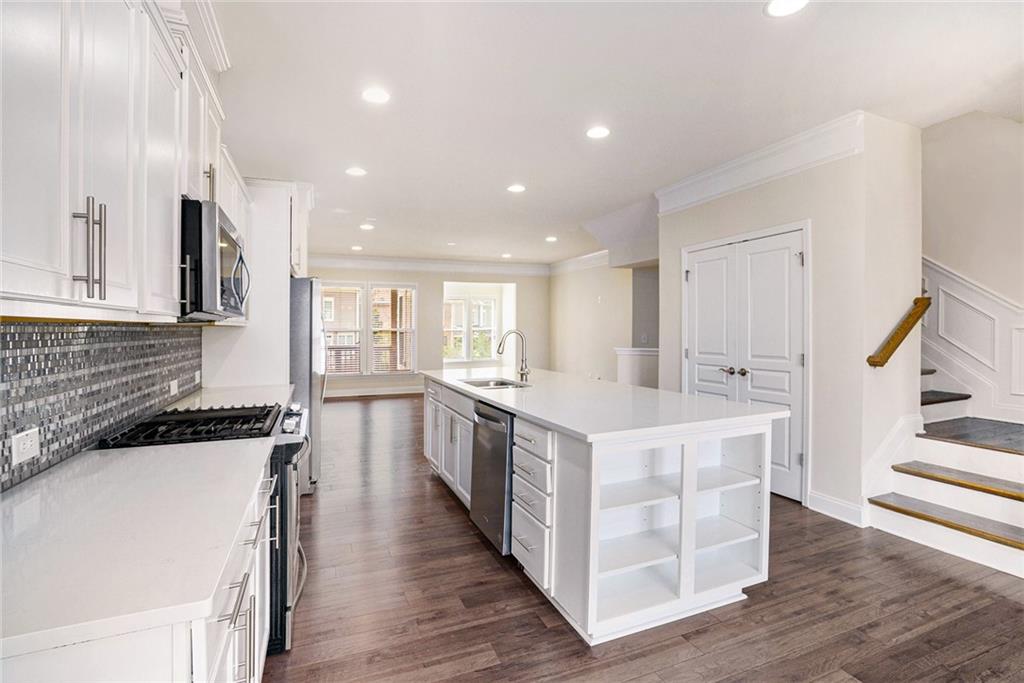 1257 Park Bench Place