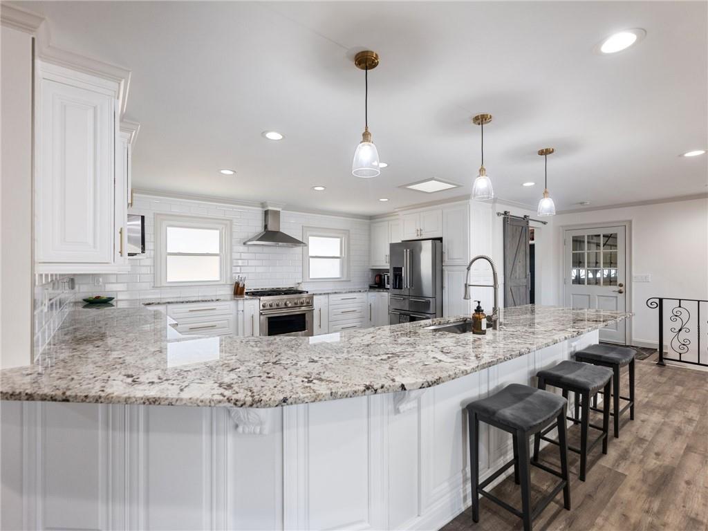 6041 Blackberry Lane