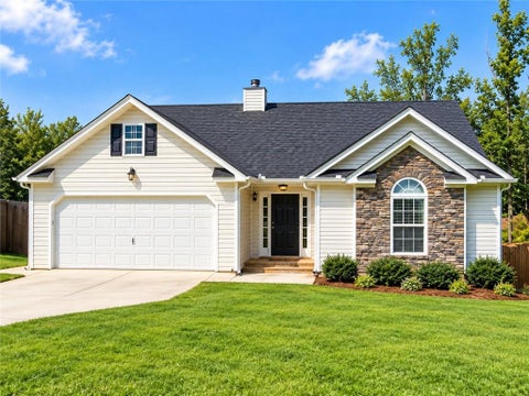 Homes For Sale - 4915 Roxton Lane<br/> Douglasville, GA 30135