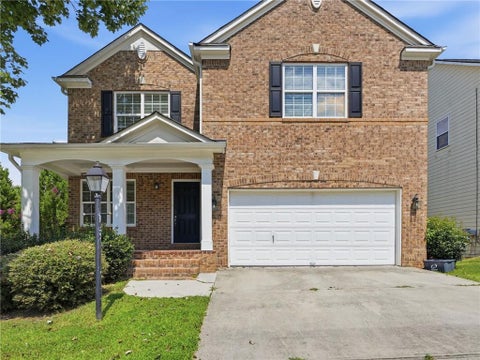 Homes For Sale - 2828 Farmstead Court<br/> Grayson, GA 30017