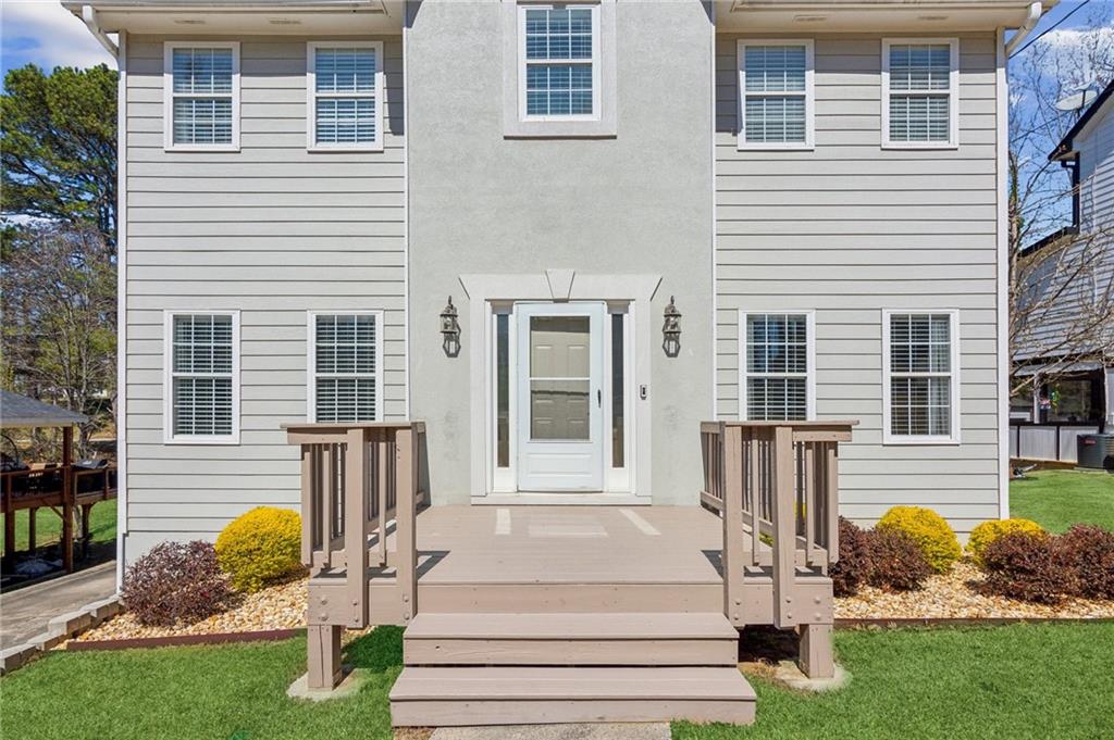 972 Oakley Lane
