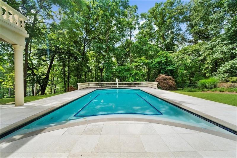 9005 Old Southwick Pass