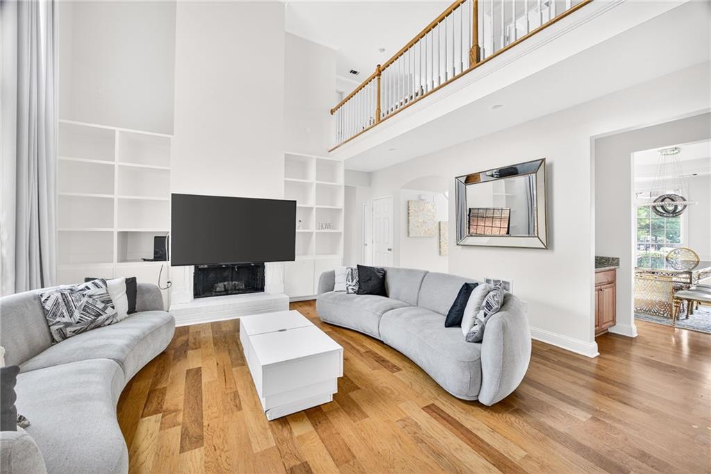 12595 Huntington Trace