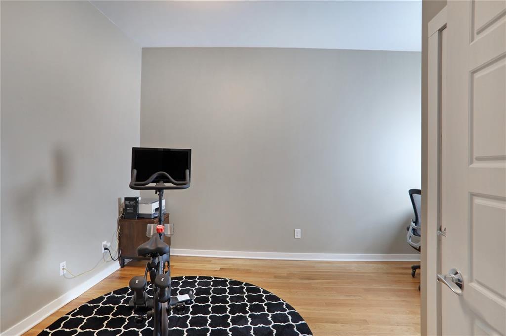 472 Martin Street SE 6