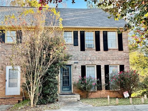 A home in Lilburn