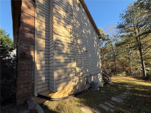 A home in Lilburn