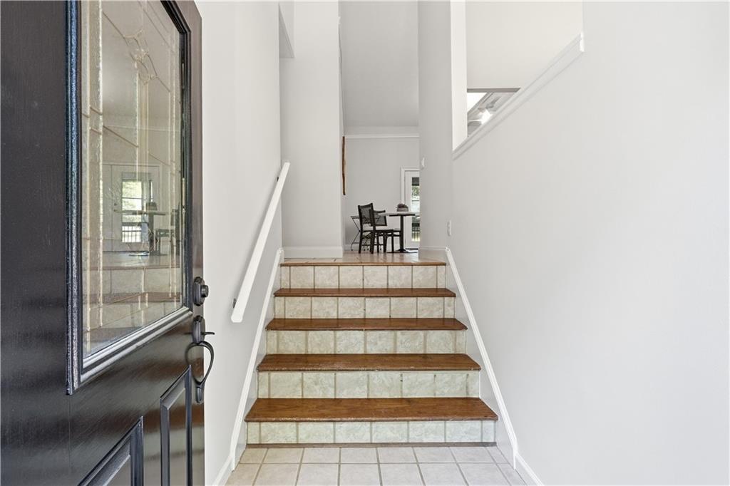 2530 Kingsley Drive NE