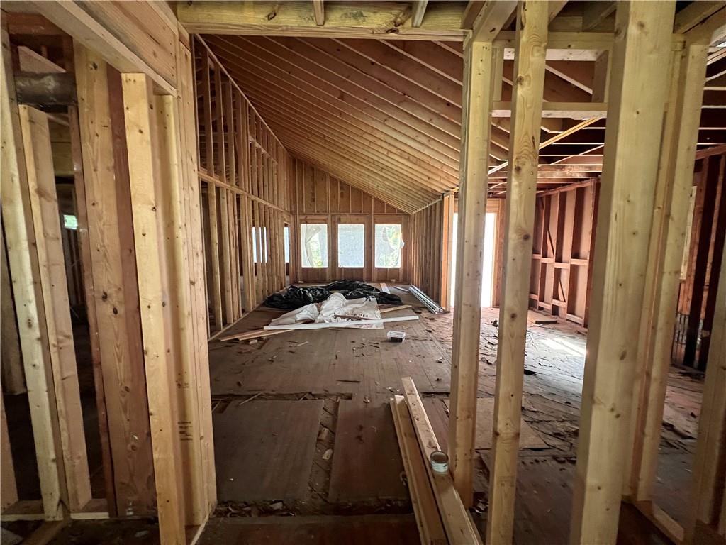 857 Gertrude Place NW