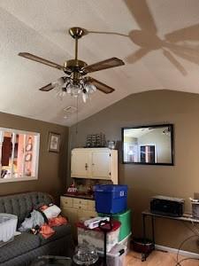 203 Pineview Drive