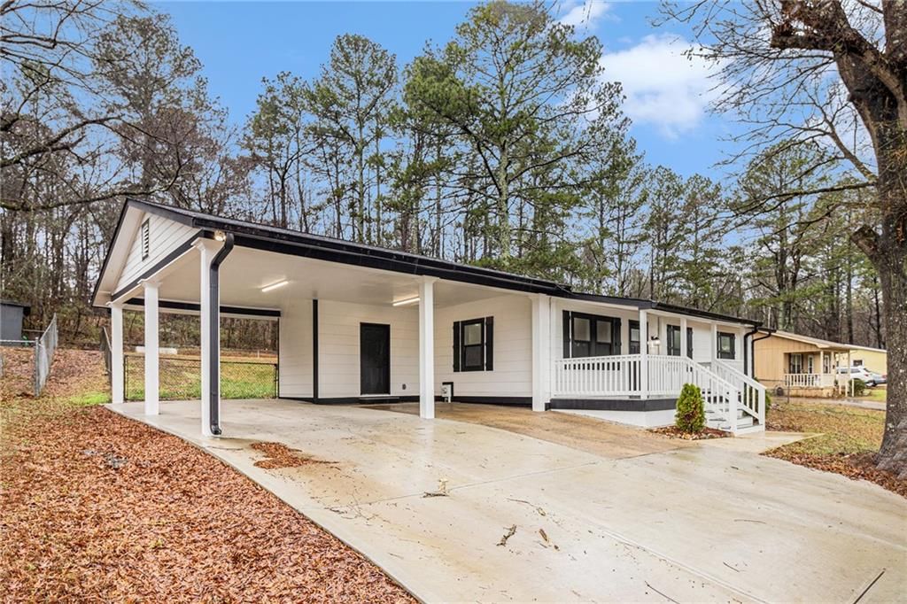 Photo of 31 Habersham Circle NE, Cartersville, GA 30121 (MLS # 7704309)