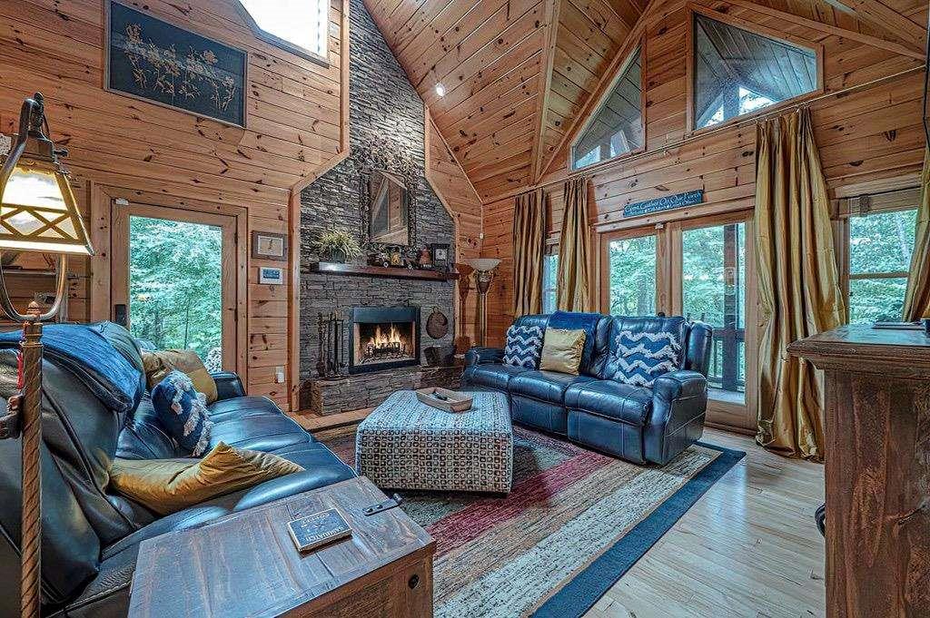 35 Leatherwood Mtn Road