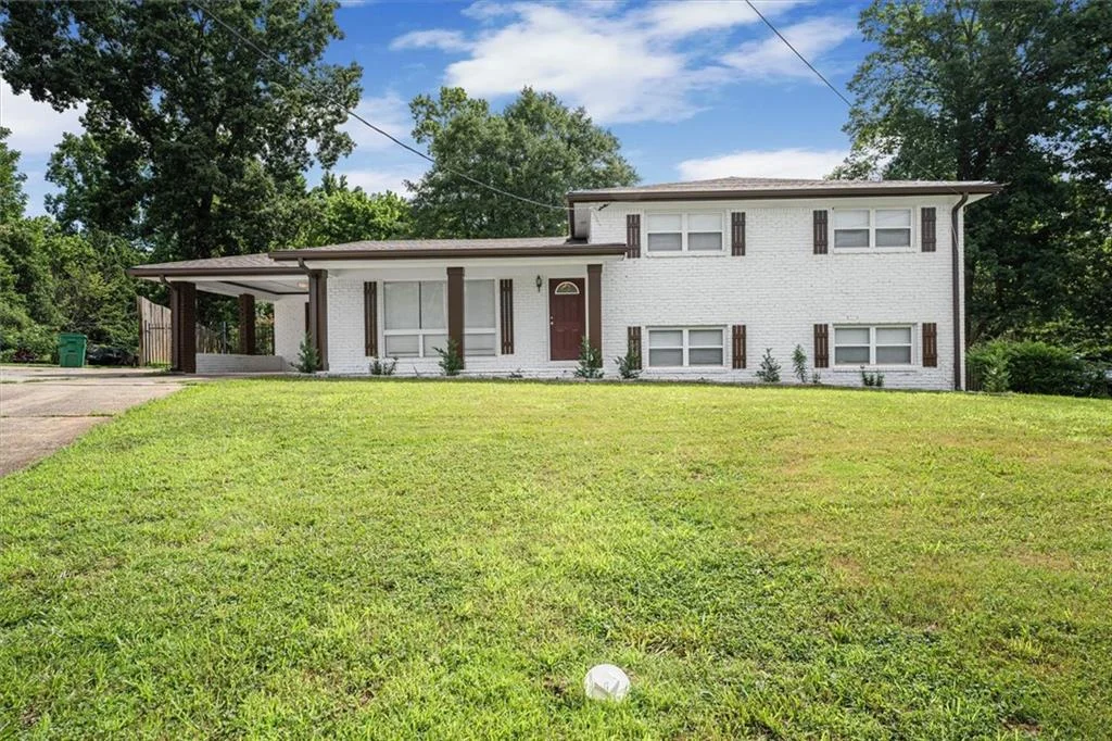 2044 Yucca Drive