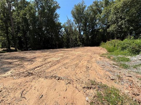 390 Woodlawn Avenue NW Atlanta GA 30318