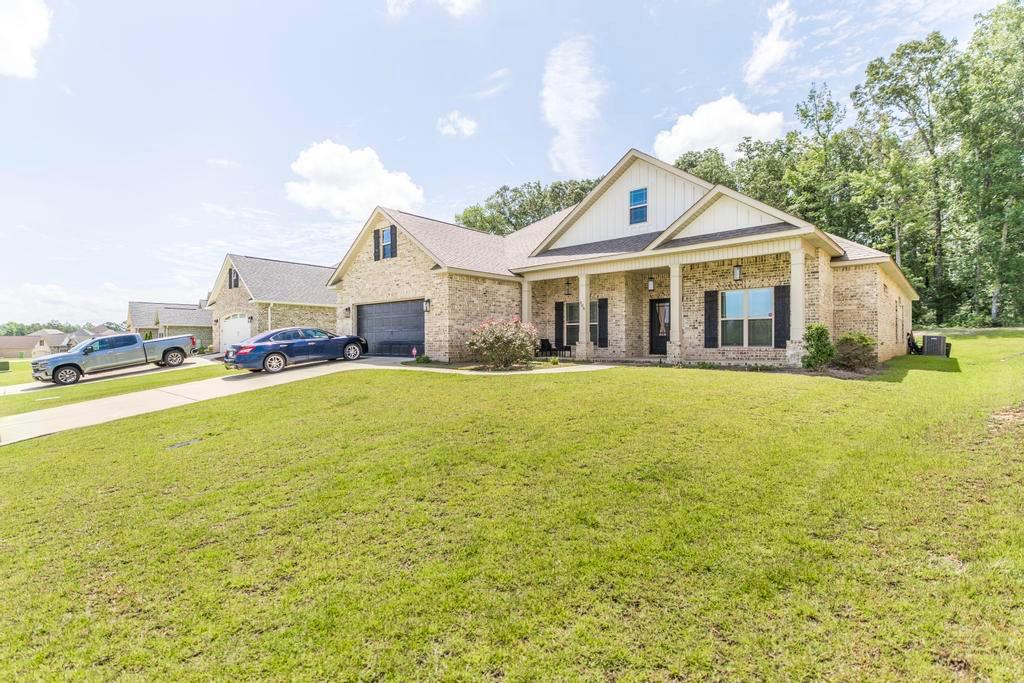 306 Rustic Live Oak Trail