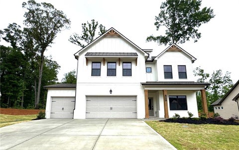 Homes For Sale - 102 Rose Lake Court<br/> Hoschton, GA 30548