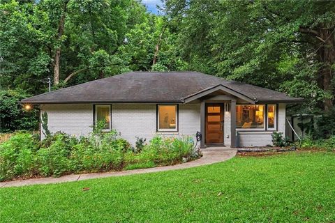 Photo of 2041 E Lilac Lane, Decatur, GA 30032 (MLS # 7803175)