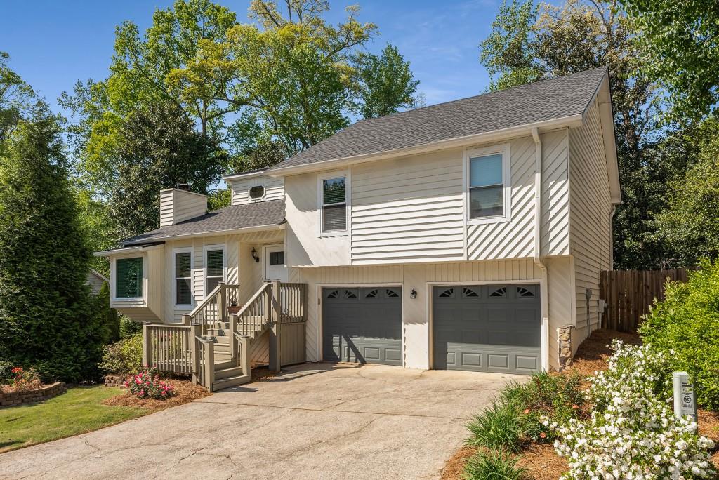 1109 Capital Club Circle NE