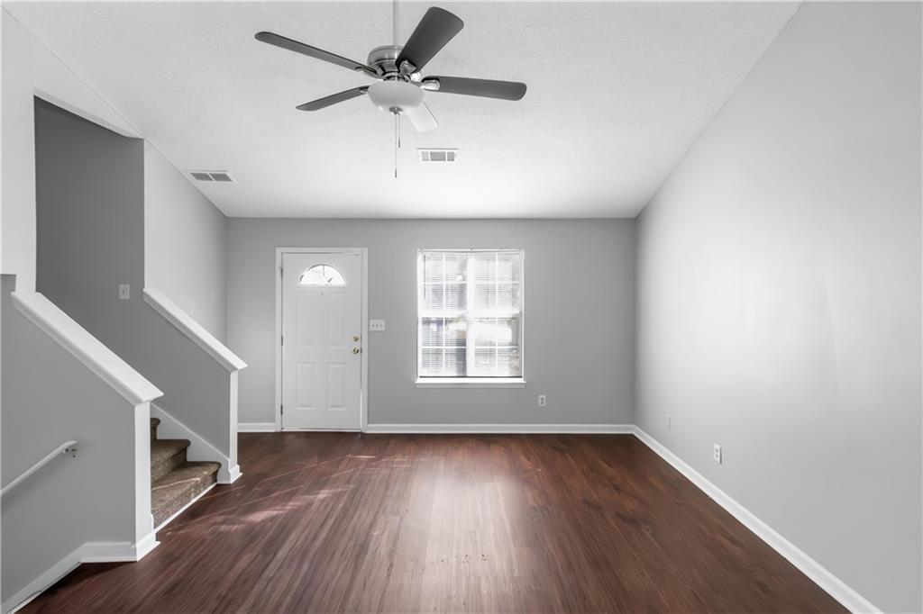 Village Regency Park - Residential