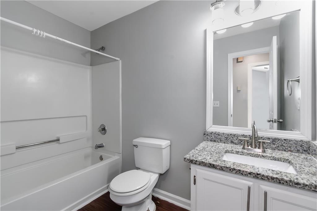 Village Regency Park - Residential