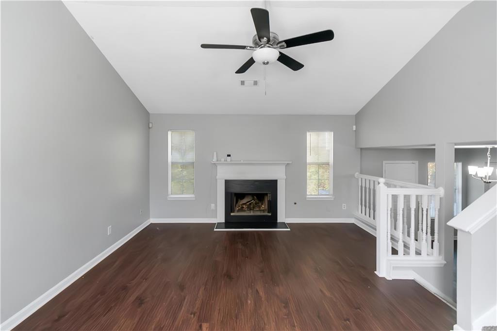 Village Regency Park - Residential