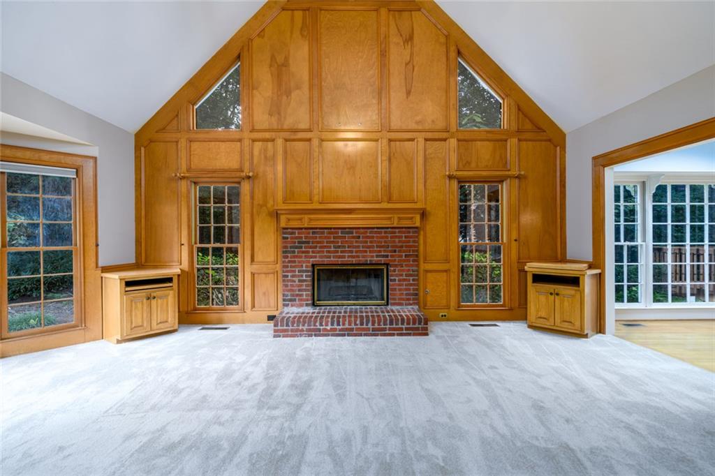 1191 Lake Washington Drive