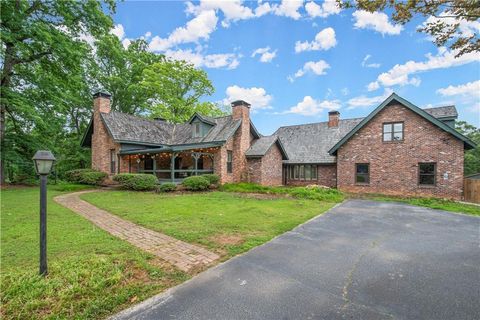 A home in Lilburn