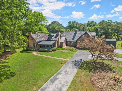 A home in Lilburn