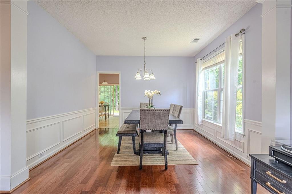 2022 Maple Ridge Drive, Acworth, Georgia image 6