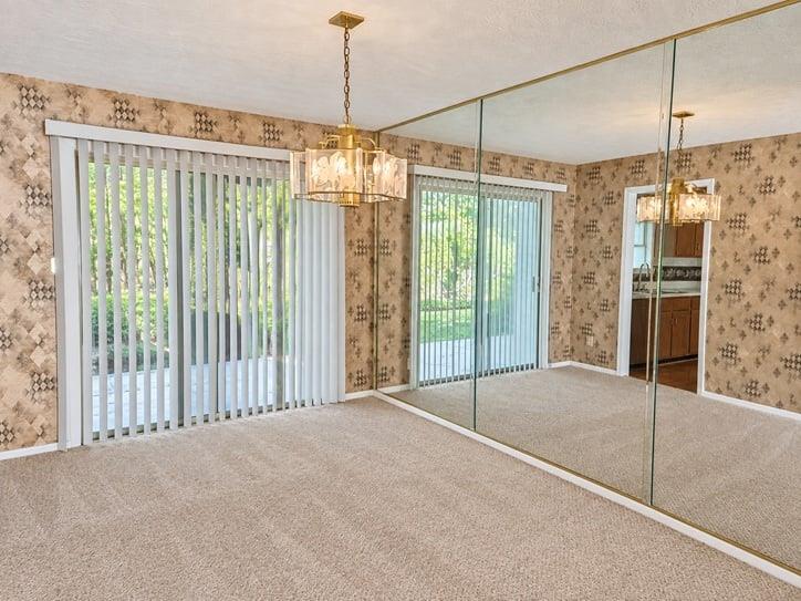 732 Anderson Walk