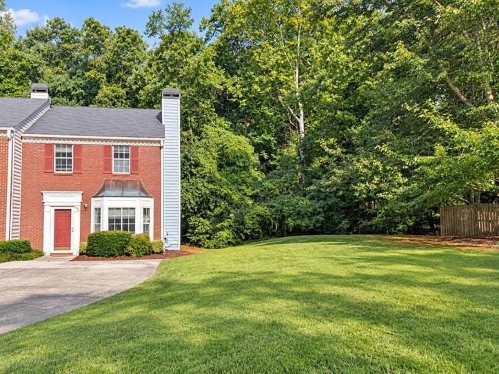 732 Anderson Walk